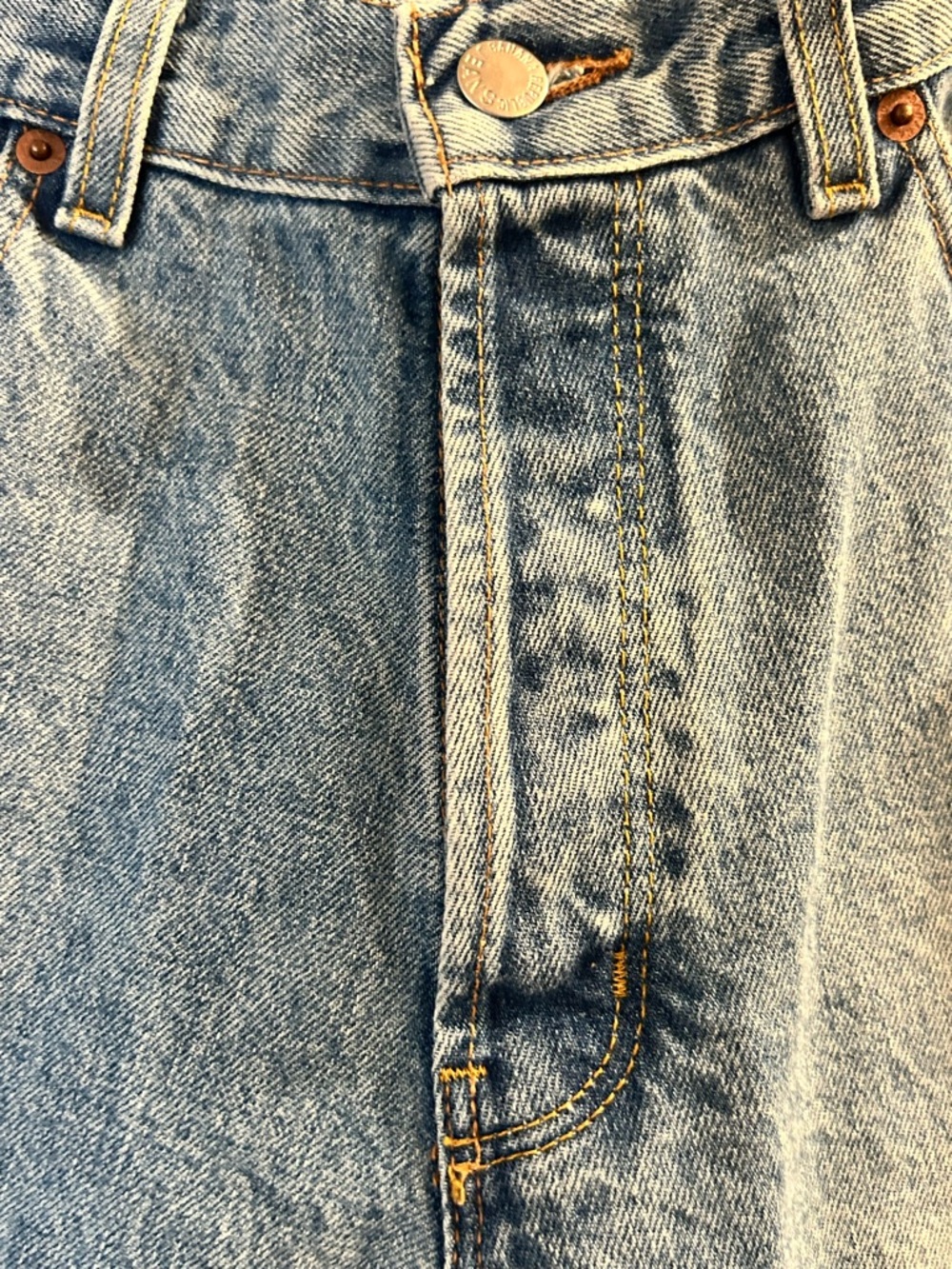 Vintage 1990s Banana Republic Light-Medium Wash Straight Jeans, Baggy Fit - Picture 10 of 16